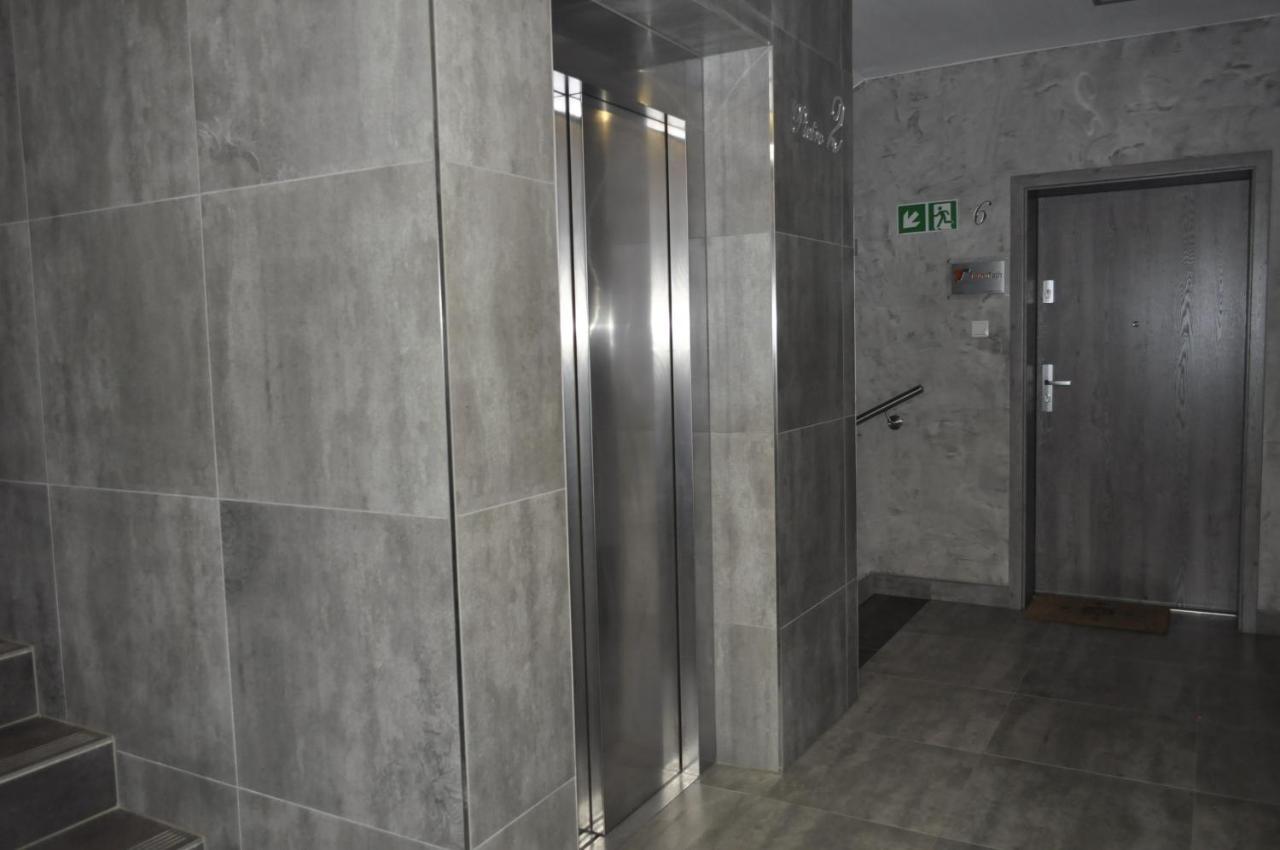 Apartament W Centrum Zielona Góra Eksteriør billede