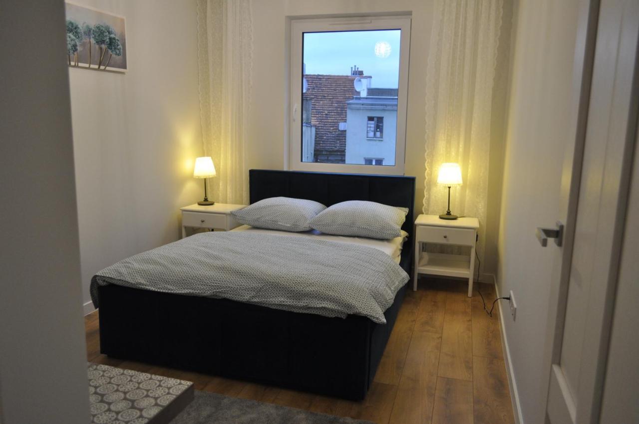 Apartament W Centrum Zielona Góra Eksteriør billede